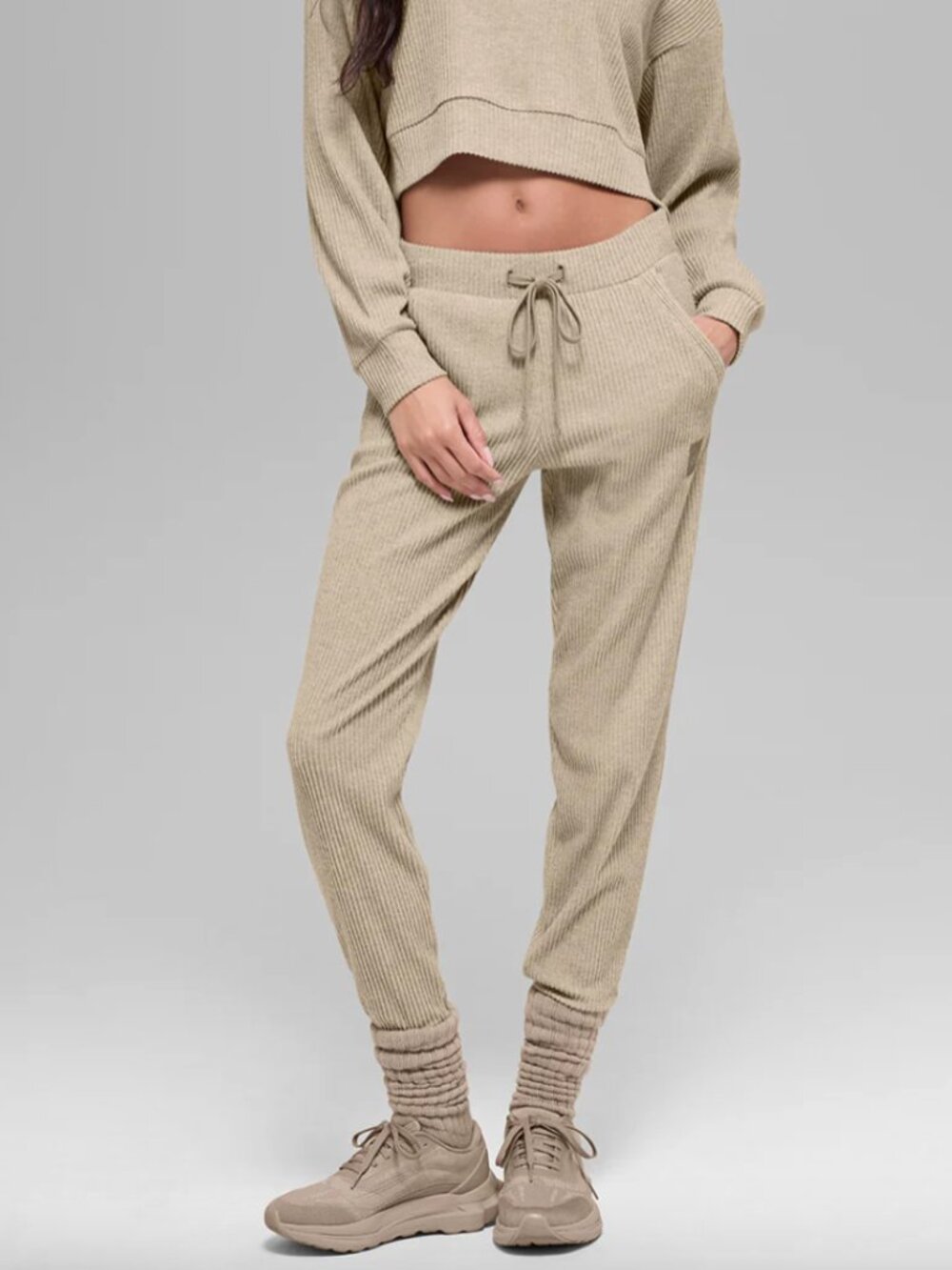 Alo Yoga Muse Sweatpant in Gravel Heather Size M